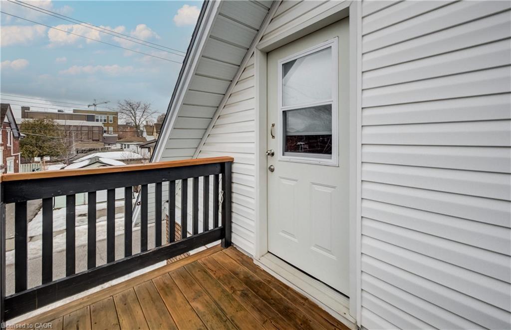 151 Courtland Avenue E, Kitchener, ON - Outdoor With Exterior