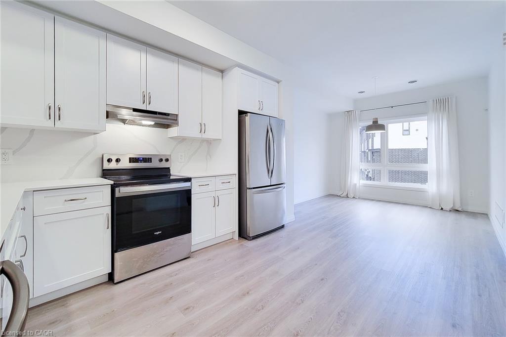 20-720 Grey Street, Brantford, ON - Indoor Photo Showing Kitchen With Upgraded Kitchen