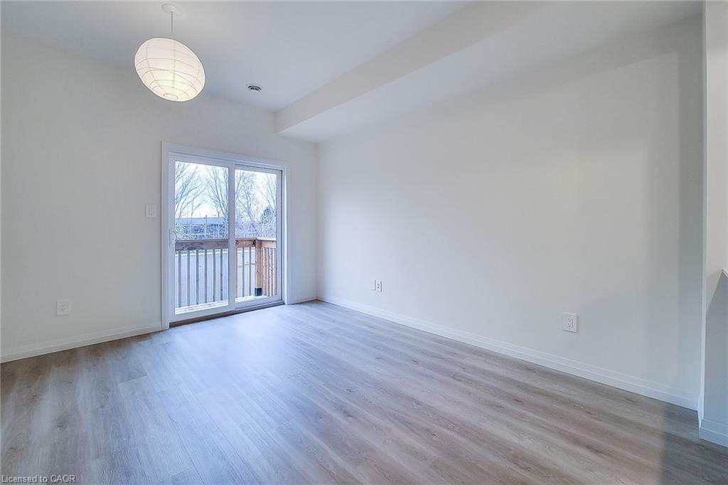 20-720 Grey Street, Brantford, ON - Indoor Photo Showing Other Room