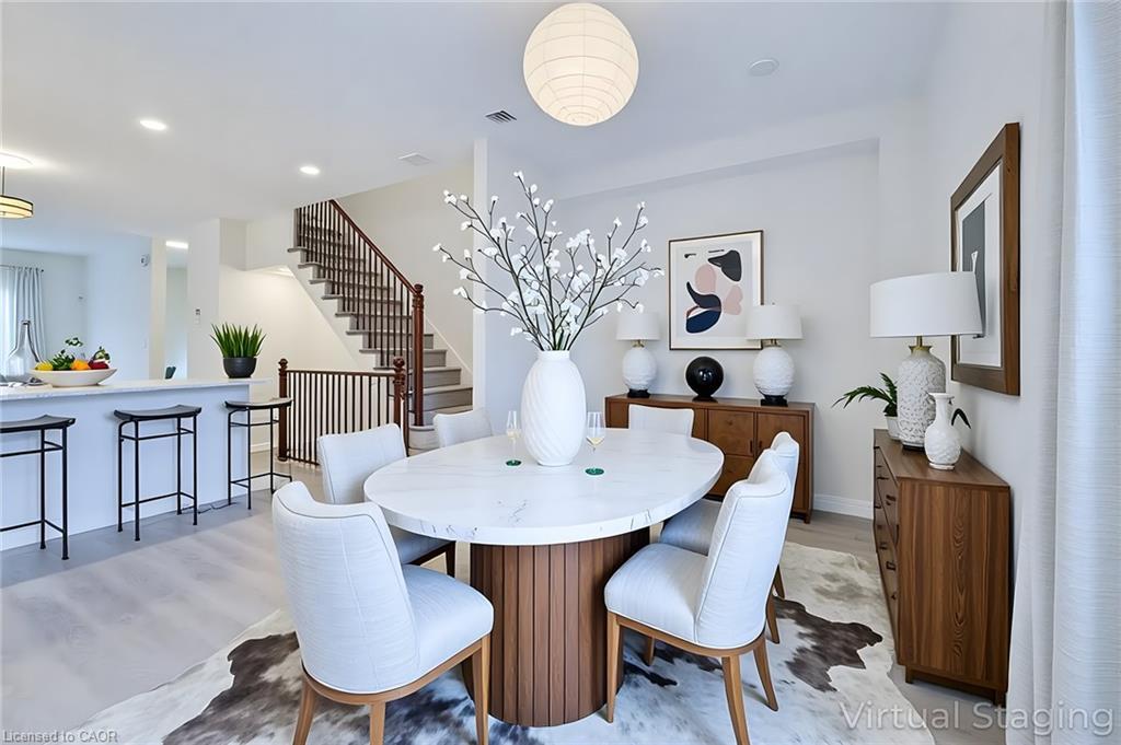 20-720 Grey Street, Brantford, ON - Indoor Photo Showing Dining Room