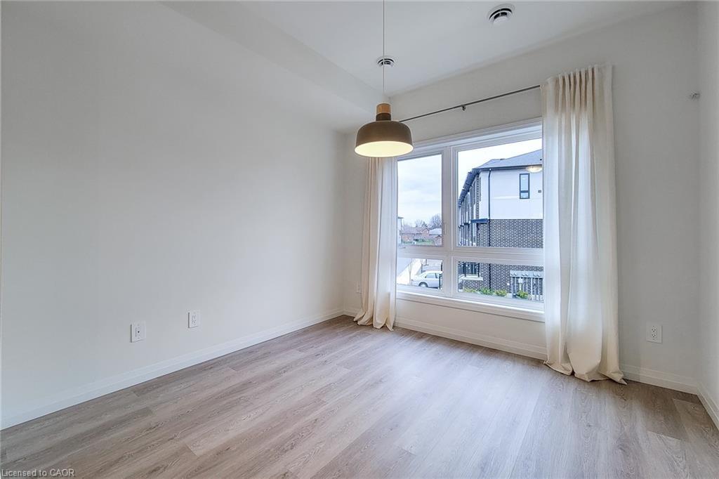 20-720 Grey Street, Brantford, ON - Indoor Photo Showing Other Room