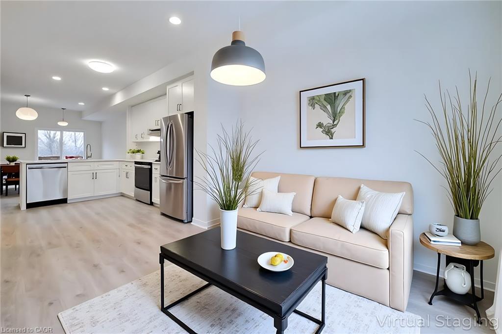 20-720 Grey Street, Brantford, ON - Indoor Photo Showing Other Room