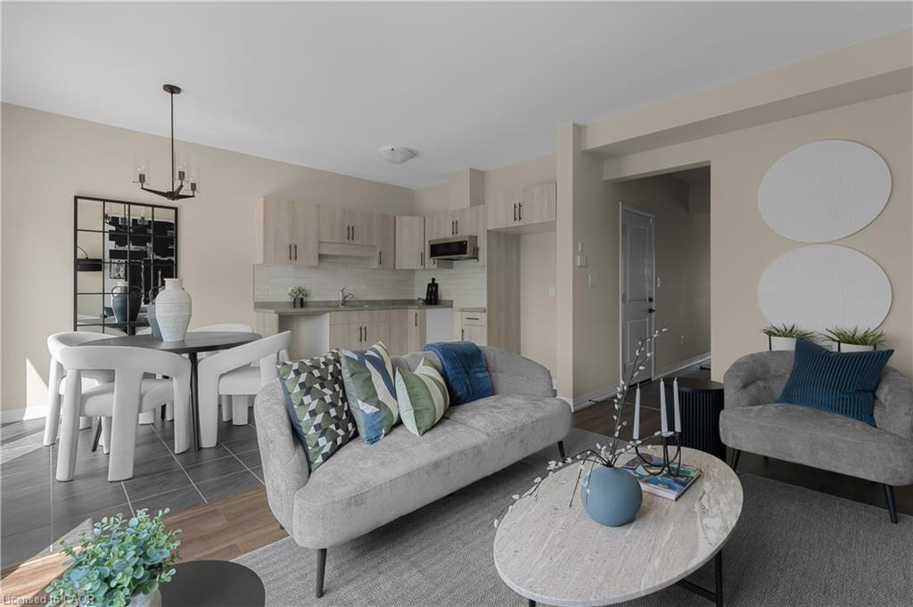 142 Willson Drive, Thorold, ON - Indoor Photo Showing Living Room