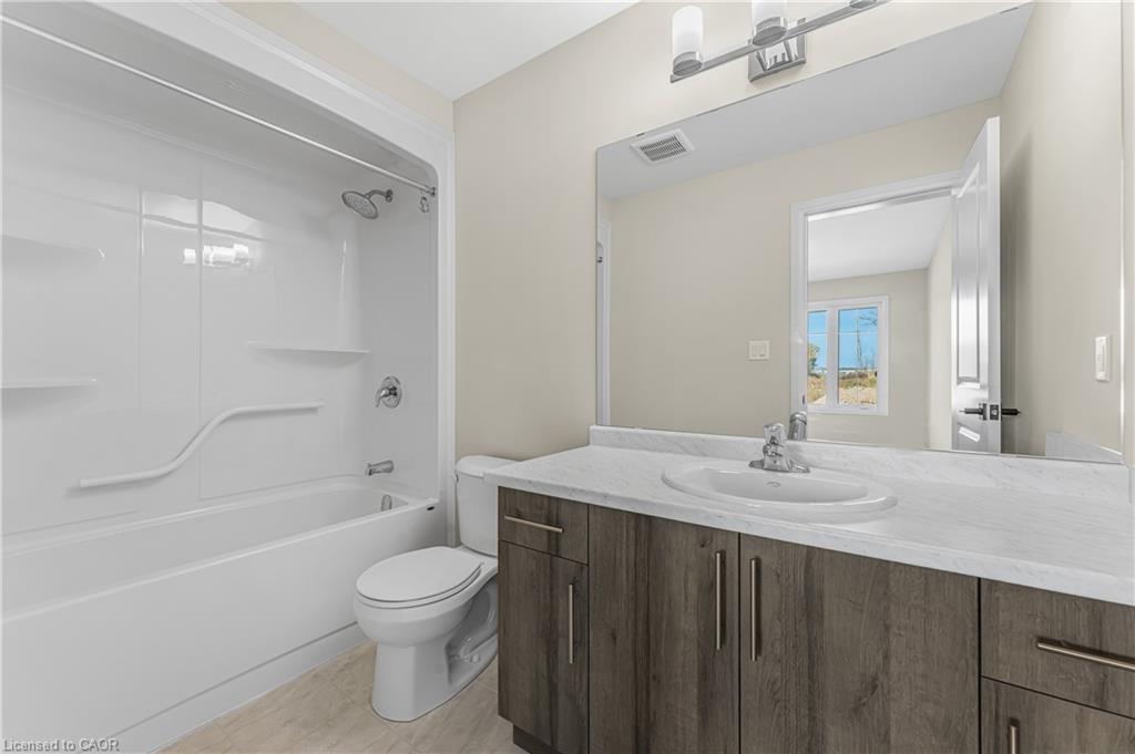 142 Willson Drive, Thorold, ON - Indoor Photo Showing Bathroom