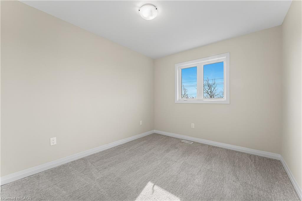 142 Willson Drive, Thorold, ON - Indoor Photo Showing Other Room
