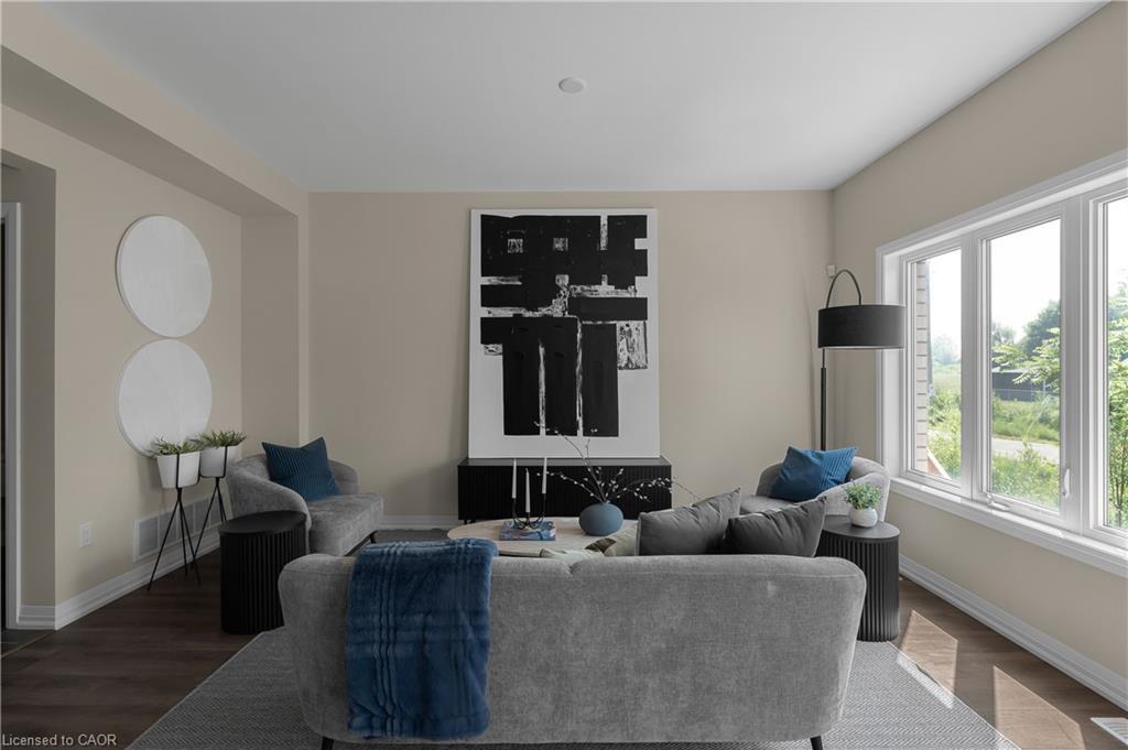 142 Willson Drive, Thorold, ON - Indoor Photo Showing Living Room