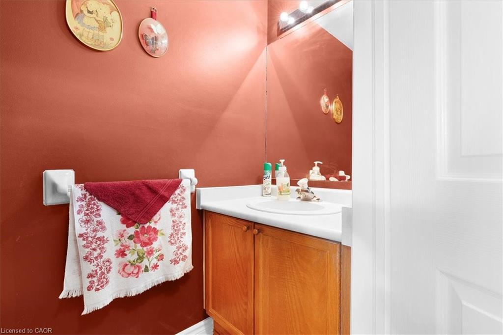 75 Marisa Street, Kitchener, ON - Indoor Photo Showing Bathroom