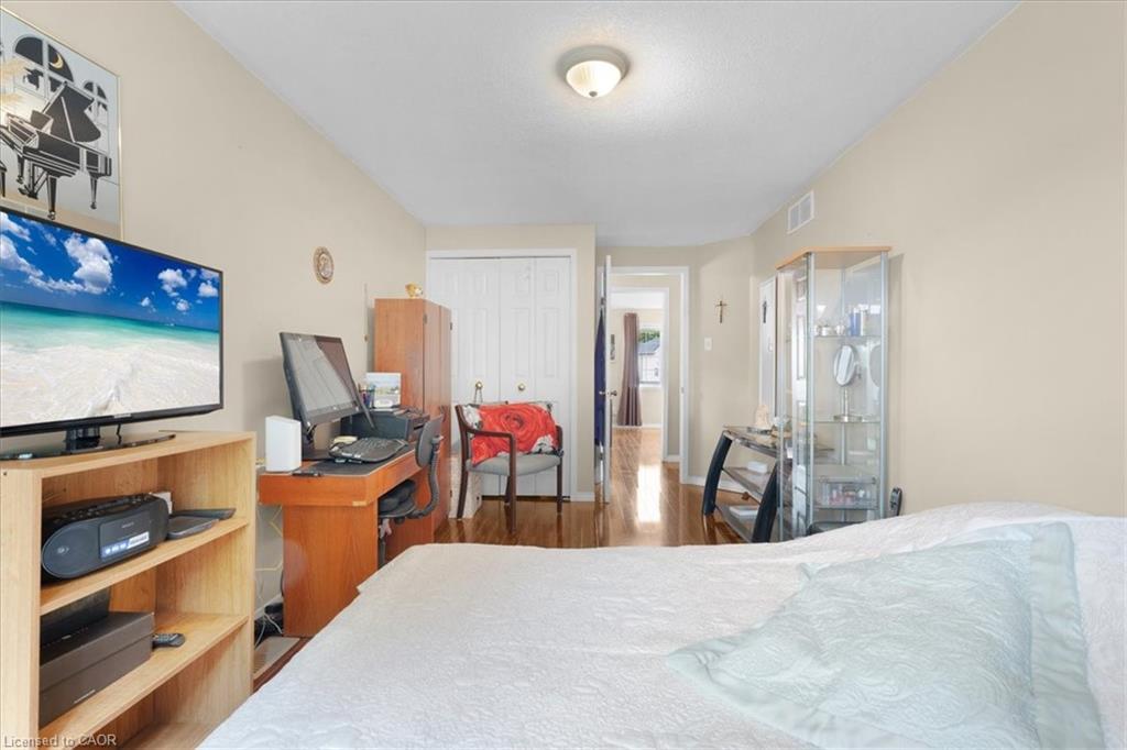 75 Marisa Street, Kitchener, ON - Indoor Photo Showing Bedroom