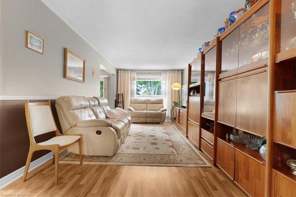 75 Marisa Street, Kitchener, ON - Indoor Photo Showing Living Room