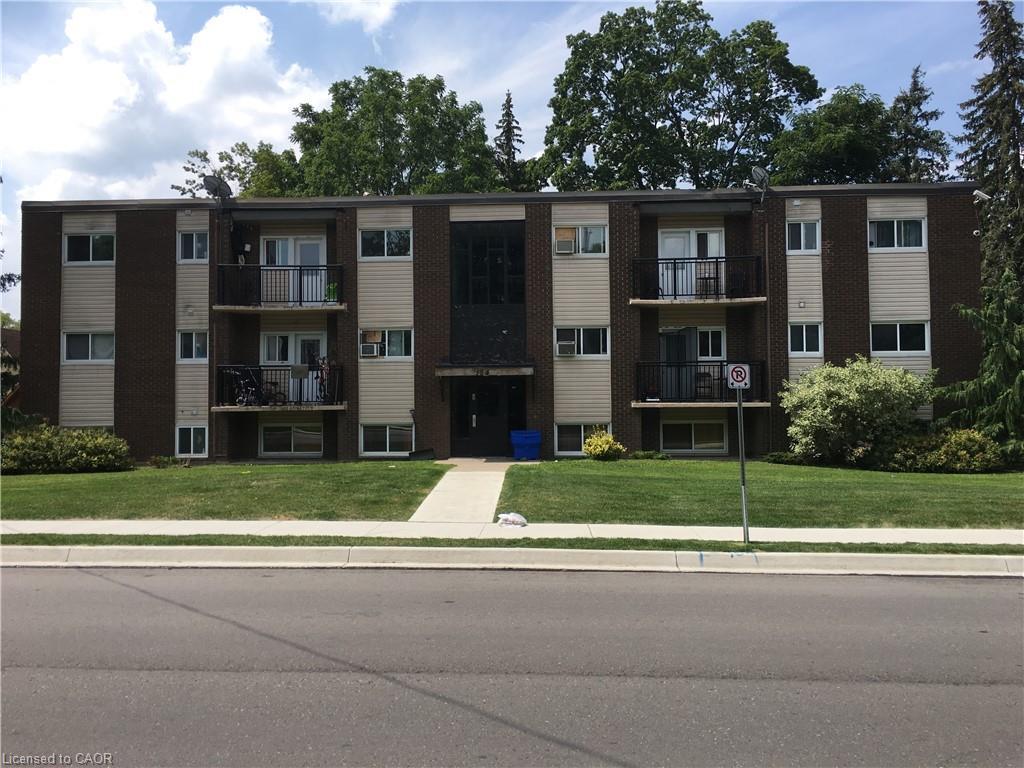 10-154 Elgin Street N, Cambridge, ON - Outdoor With Balcony With Facade