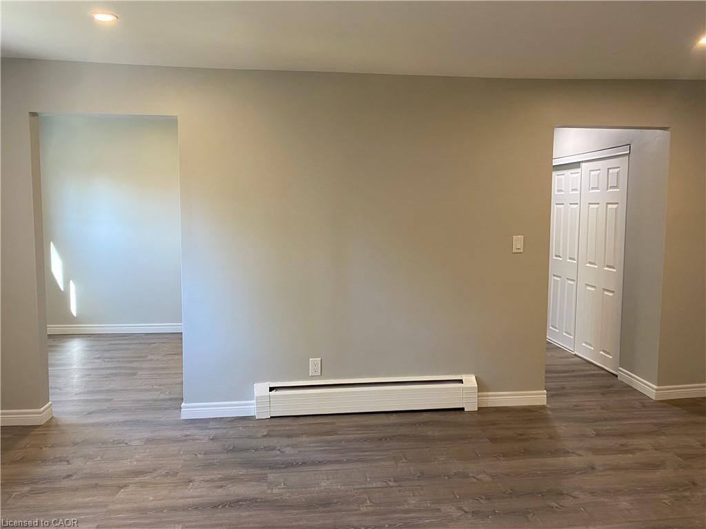 10-154 Elgin Street N, Cambridge, ON - Indoor Photo Showing Other Room