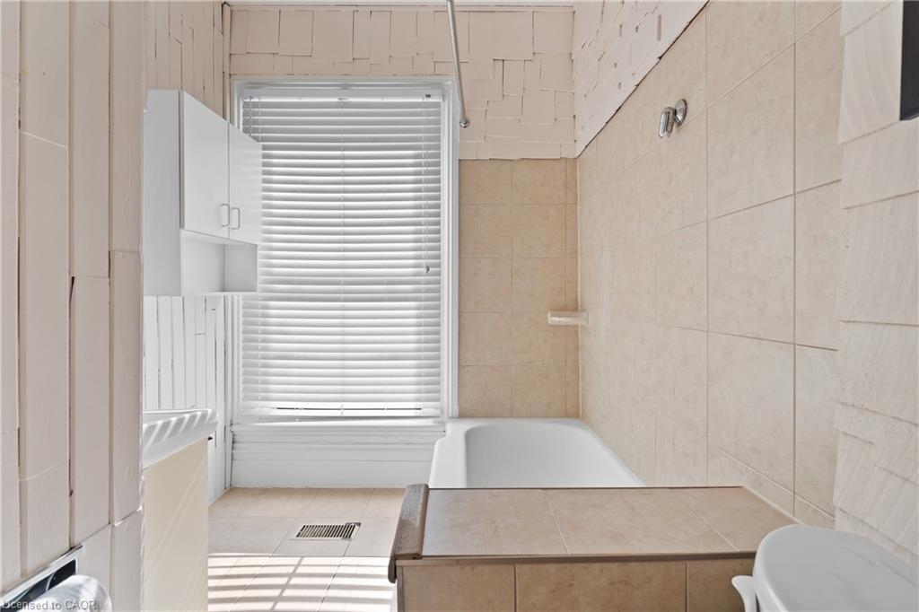 5368 Menzie Street, Niagara Falls, ON