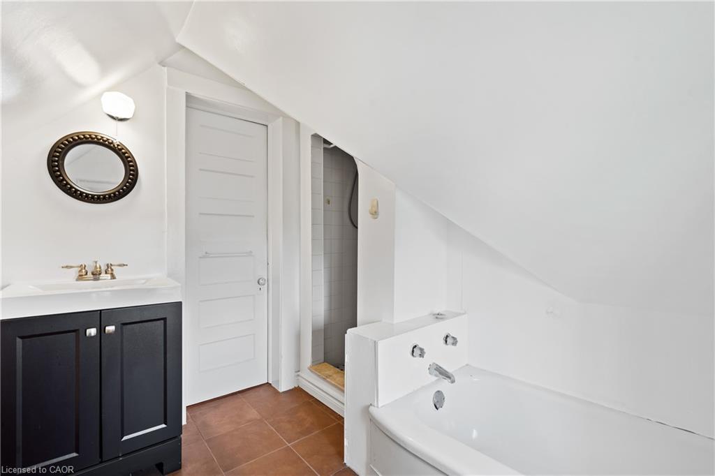 5368 Menzie Street, Niagara Falls, ON