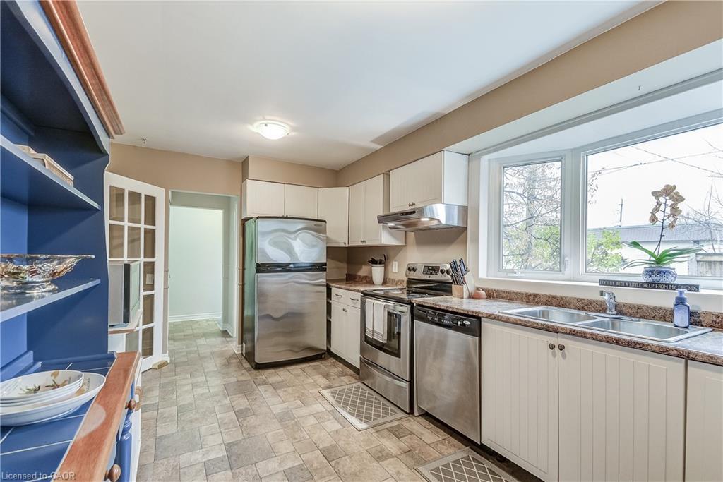 2420 Maryvale Court, Burlington, ON - Indoor Photo Showing Kitchen With Double Sink