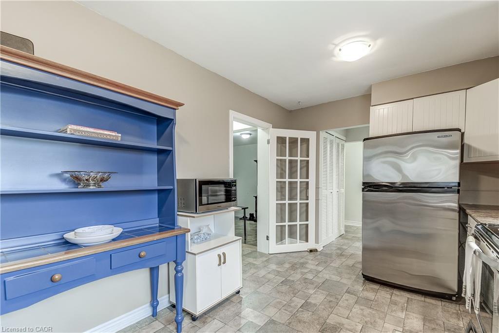 2420 Maryvale Court, Burlington, ON - Indoor