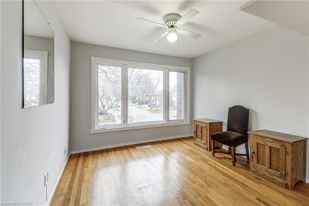 2420 Maryvale Court, Burlington, ON - Indoor Photo Showing Other Room