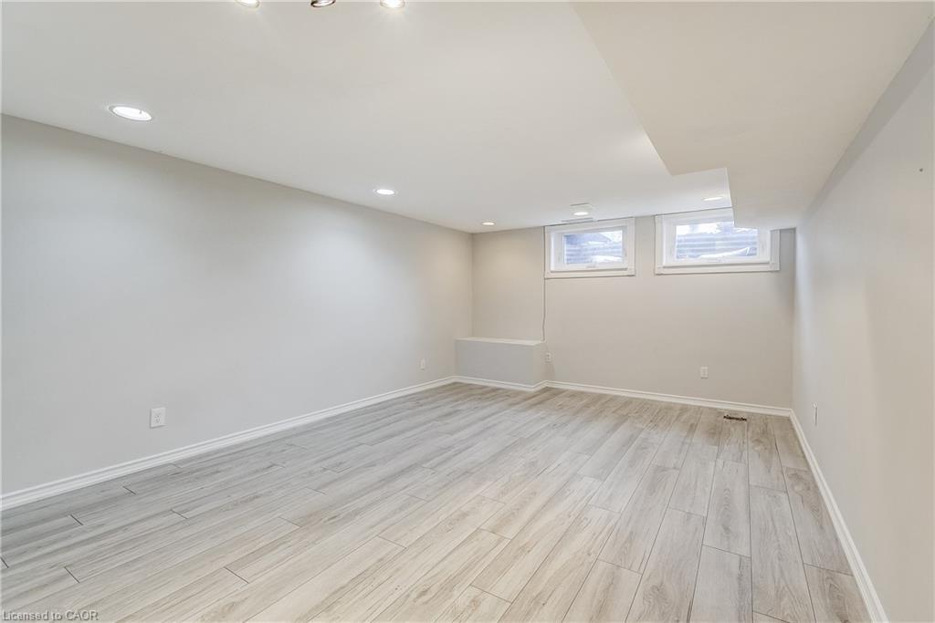 2420 Maryvale Court, Burlington, ON - Indoor Photo Showing Other Room