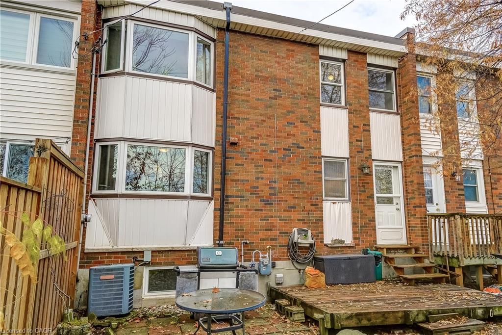 2420 Maryvale Court, Burlington, ON - Outdoor With Exterior