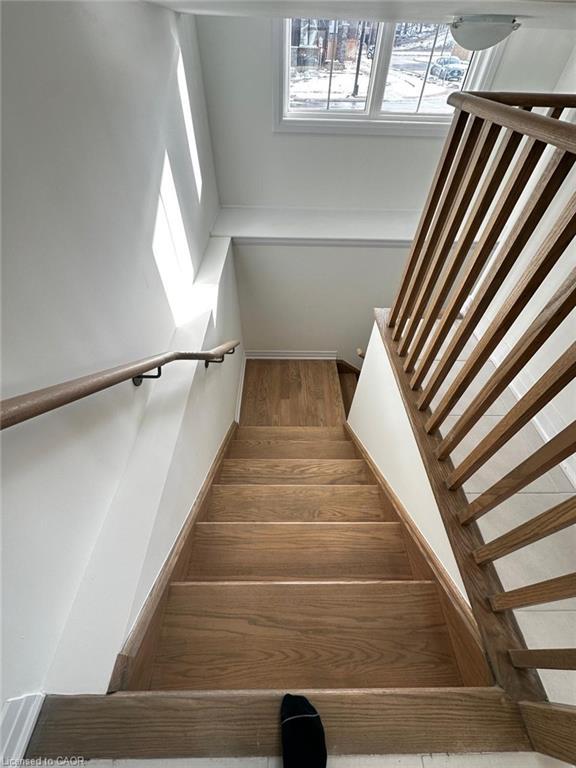 32 Amos Avenue, Brantford, ON - Indoor Photo Showing Other Room