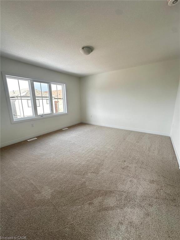 32 Amos Avenue, Brantford, ON - Indoor Photo Showing Other Room