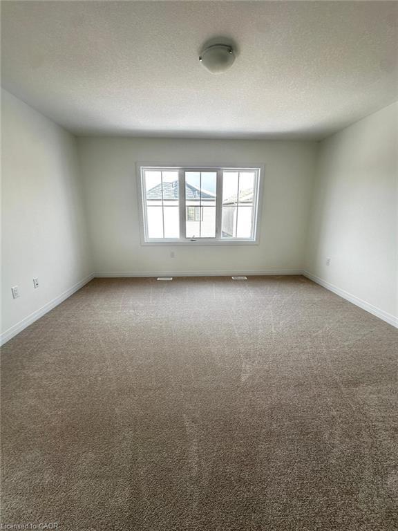 32 Amos Avenue, Brantford, ON - Indoor Photo Showing Other Room