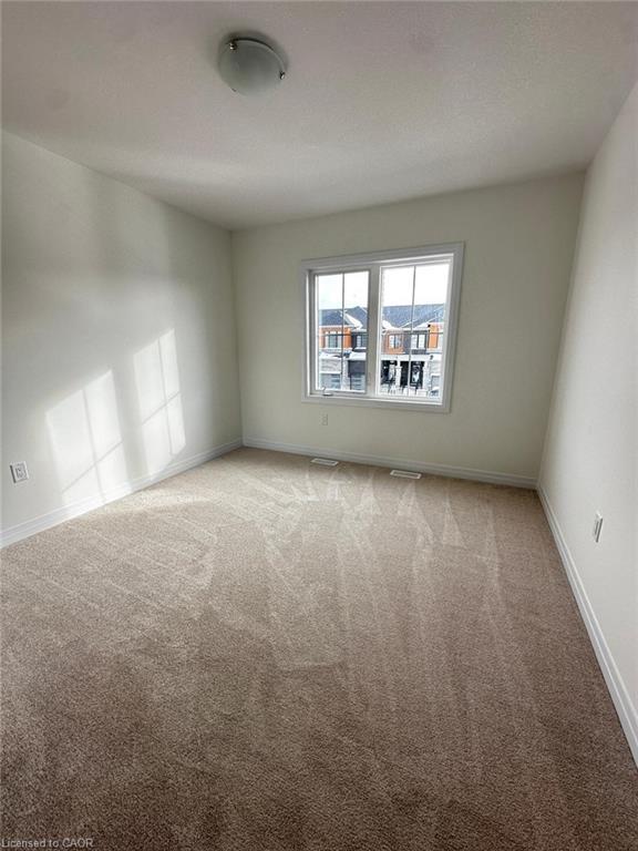 32 Amos Avenue, Brantford, ON - Indoor Photo Showing Other Room