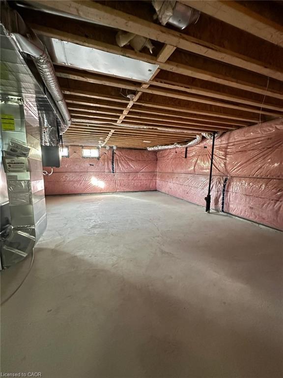 32 Amos Avenue, Brantford, ON - Indoor