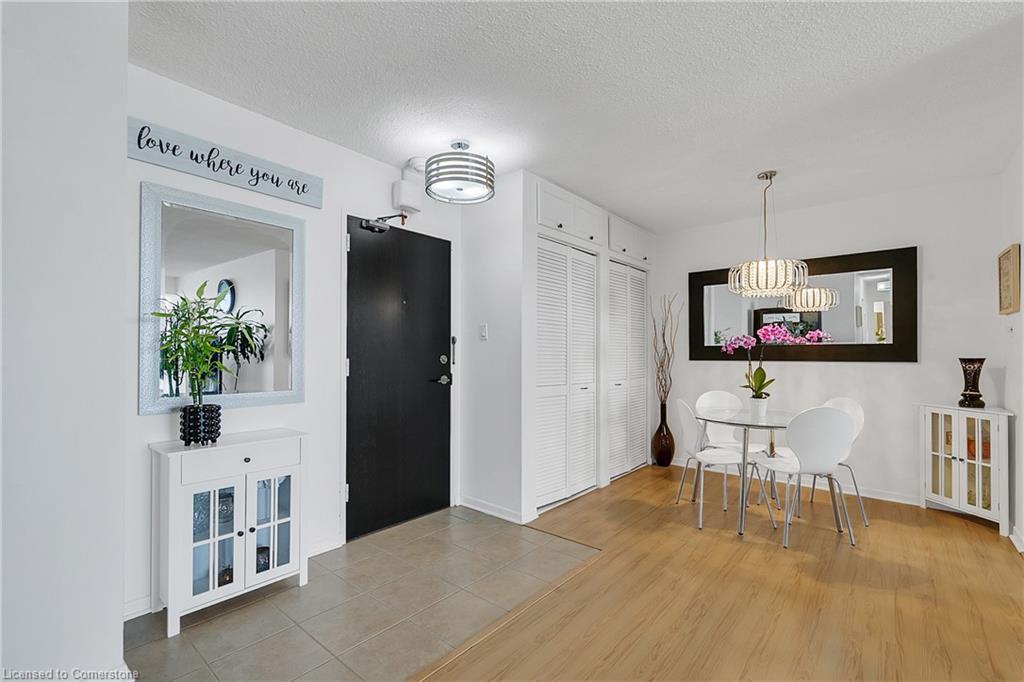 702-81 Church Street, Kitchener, ON - Indoor