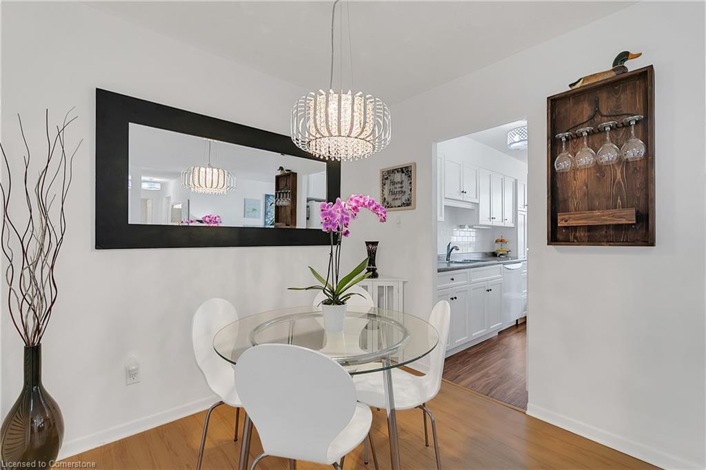 702-81 Church Street, Kitchener, ON - Indoor Photo Showing Dining Room