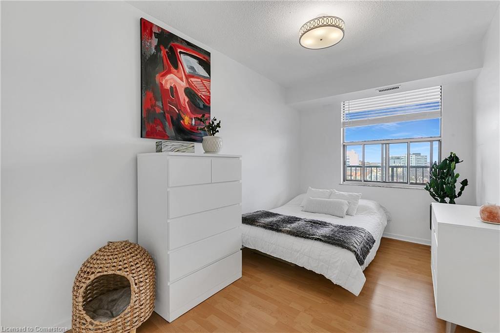 702-81 Church Street, Kitchener, ON - Indoor Photo Showing Bedroom