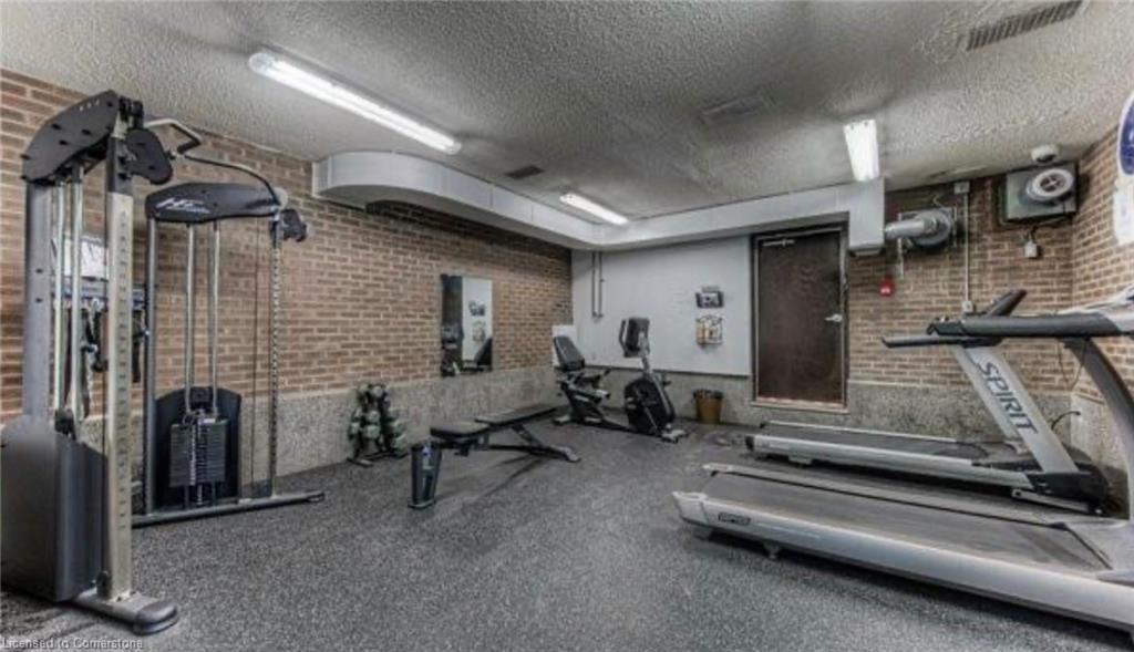 702-81 Church Street, Kitchener, ON - Indoor Photo Showing Gym Room