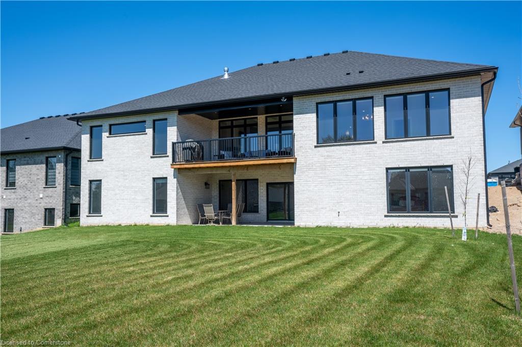 15 Hudson Drive, Brantford, ON - Outdoor