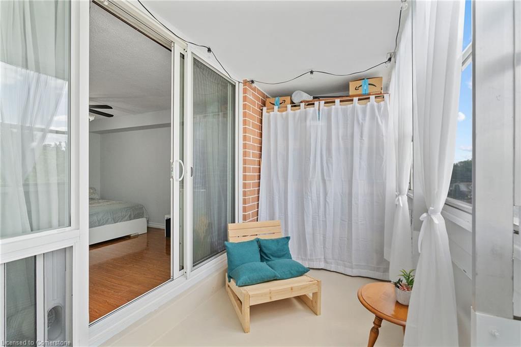 611-225 Harvard Place, Waterloo, ON - Indoor