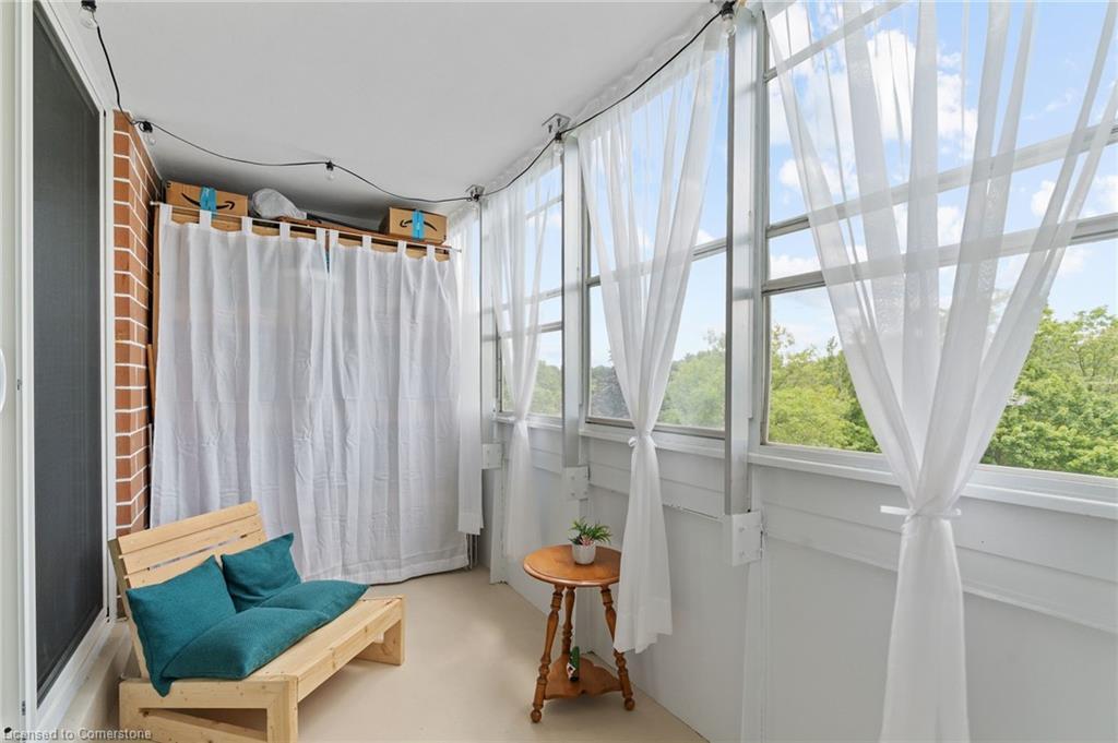 611-225 Harvard Place, Waterloo, ON - Indoor Photo Showing Other Room