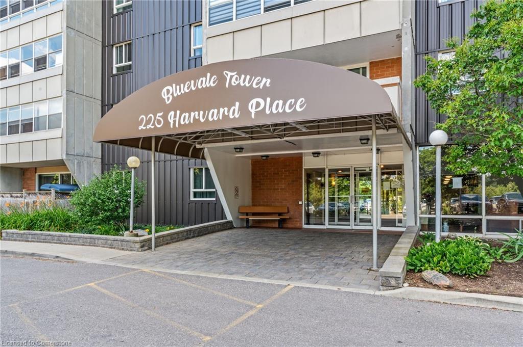 611-225 Harvard Place, Waterloo, ON - Outdoor