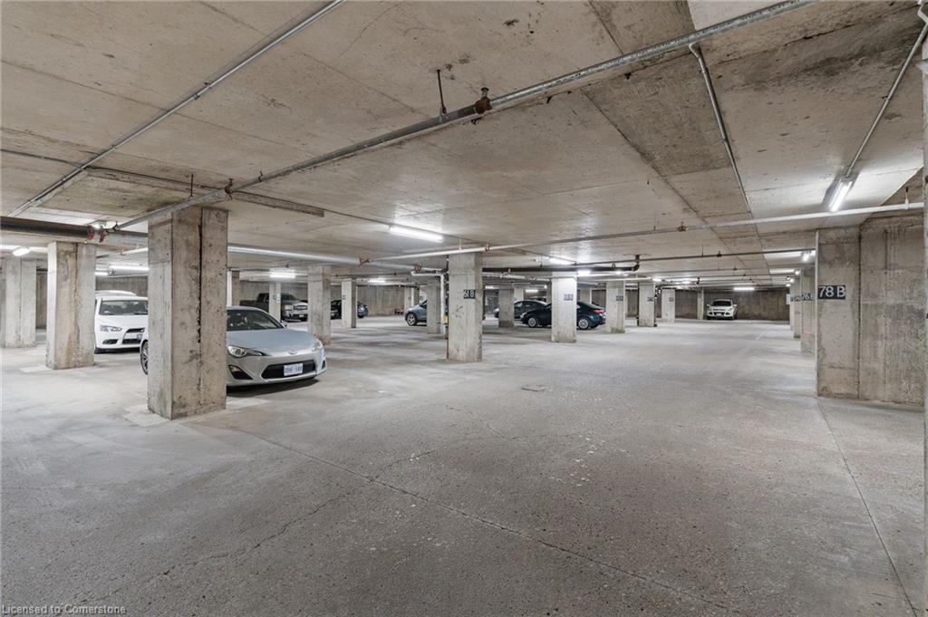 611-225 Harvard Place, Waterloo, ON - Indoor Photo Showing Garage