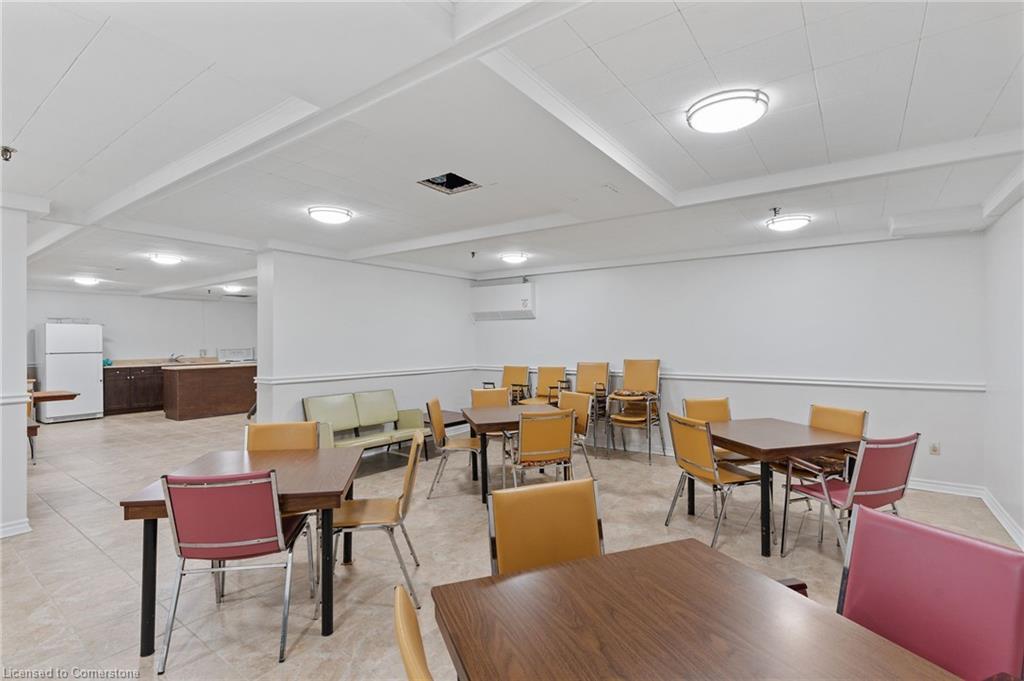 611-225 Harvard Place, Waterloo, ON - Indoor