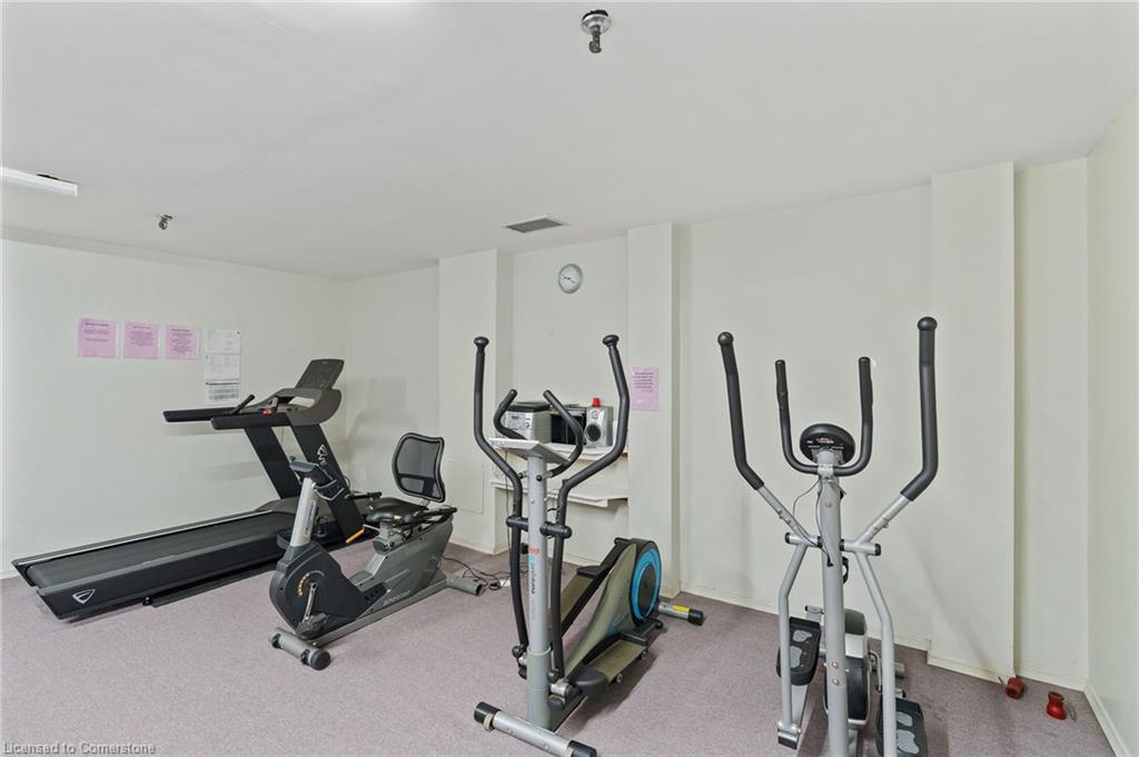611-225 Harvard Place, Waterloo, ON - Indoor Photo Showing Gym Room
