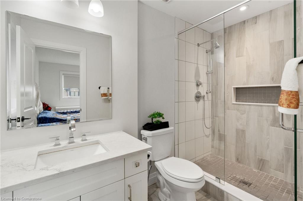 47 Pondcliffe Drive, Kitchener, ON - Indoor Photo Showing Bathroom