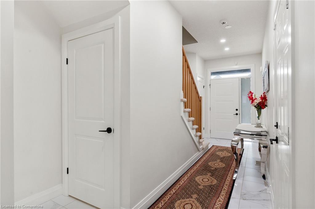 47 Pondcliffe Drive, Kitchener, ON - Indoor Photo Showing Other Room