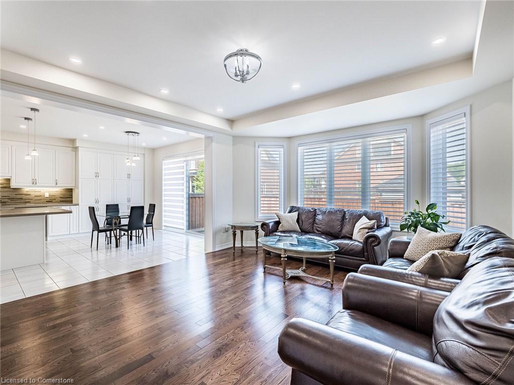 323 Harold Dent Trail, Oakville, ON - Indoor Photo Showing Living Room