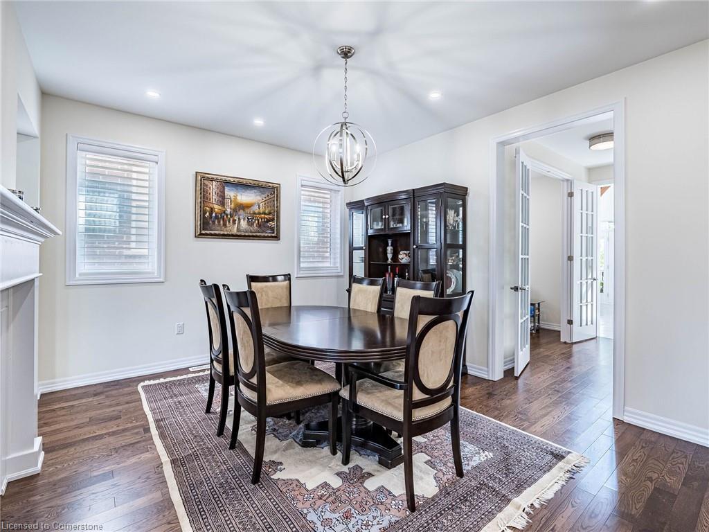 323 Harold Dent Trail, Oakville, ON - Indoor Photo Showing Dining Room