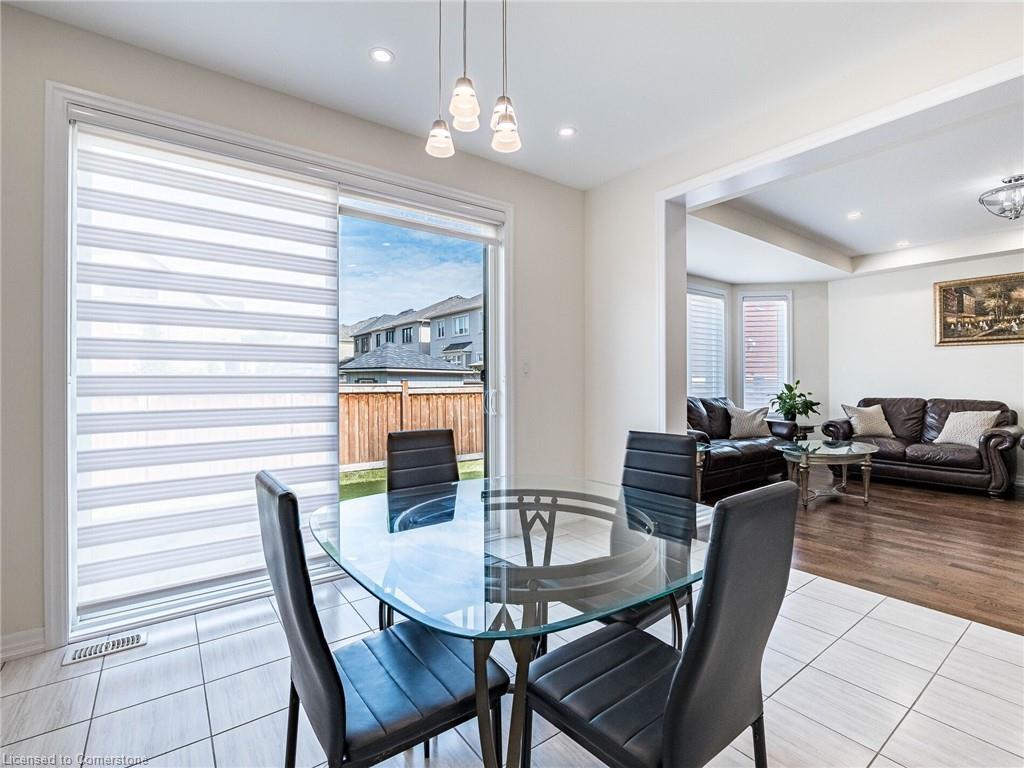 323 Harold Dent Trail, Oakville, ON - Indoor Photo Showing Dining Room