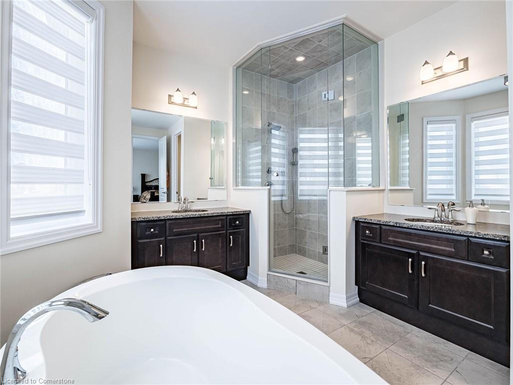 323 Harold Dent Trail, Oakville, ON - Indoor Photo Showing Bathroom
