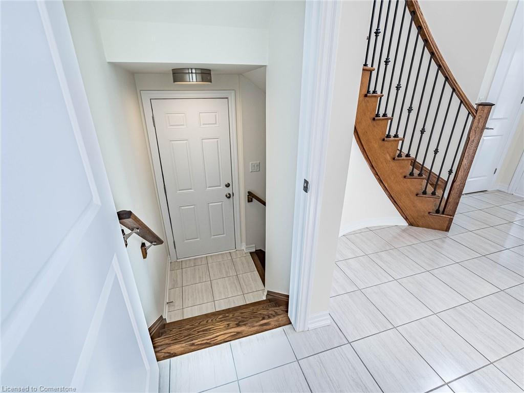 323 Harold Dent Trail, Oakville, ON - Indoor Photo Showing Other Room