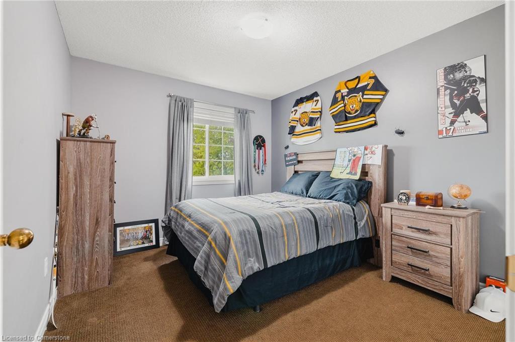 72-250 Ainslie Street S, Cambridge, ON - Indoor Photo Showing Bedroom