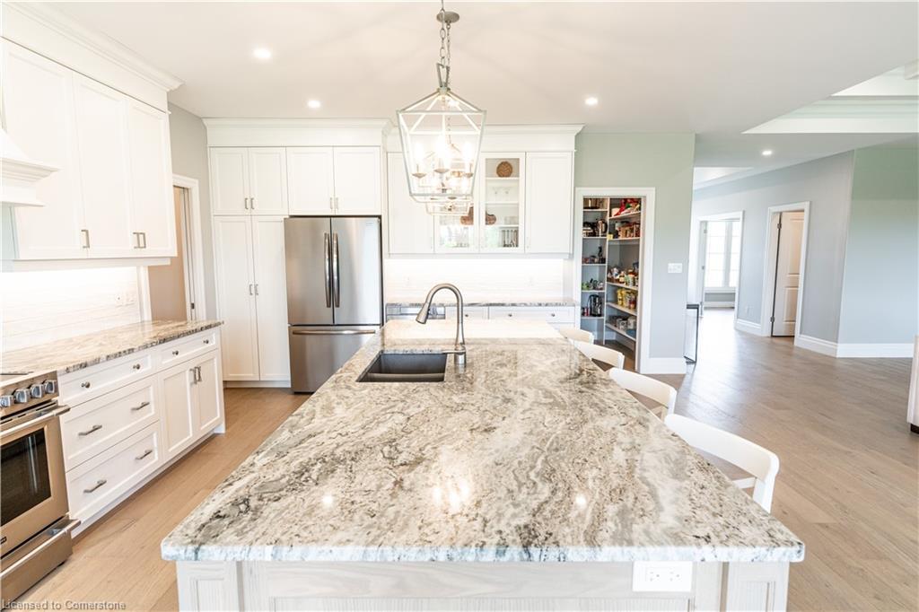 21 Hudson Drive, Brantford, ON - Indoor Photo Showing Kitchen With Double Sink With Upgraded Kitchen