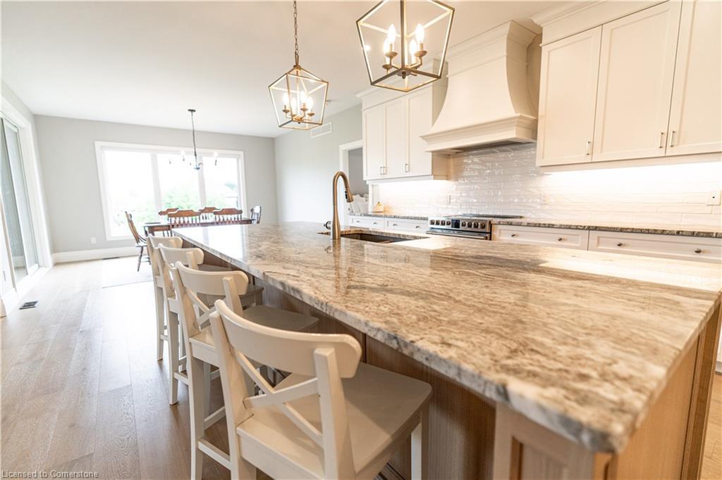 21 Hudson Drive, Brantford, ON - Indoor