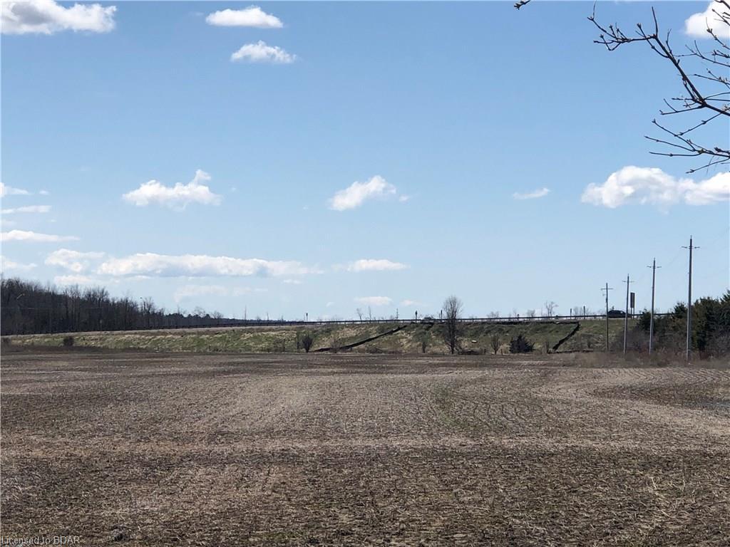 476 Penetanguishene Road, Springwater, ON