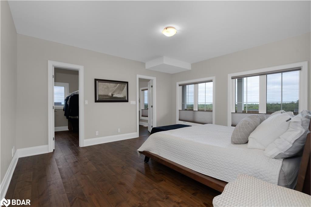 28 Thoroughbred Drive, Oro-Medonte, ON - Indoor Photo Showing Bedroom